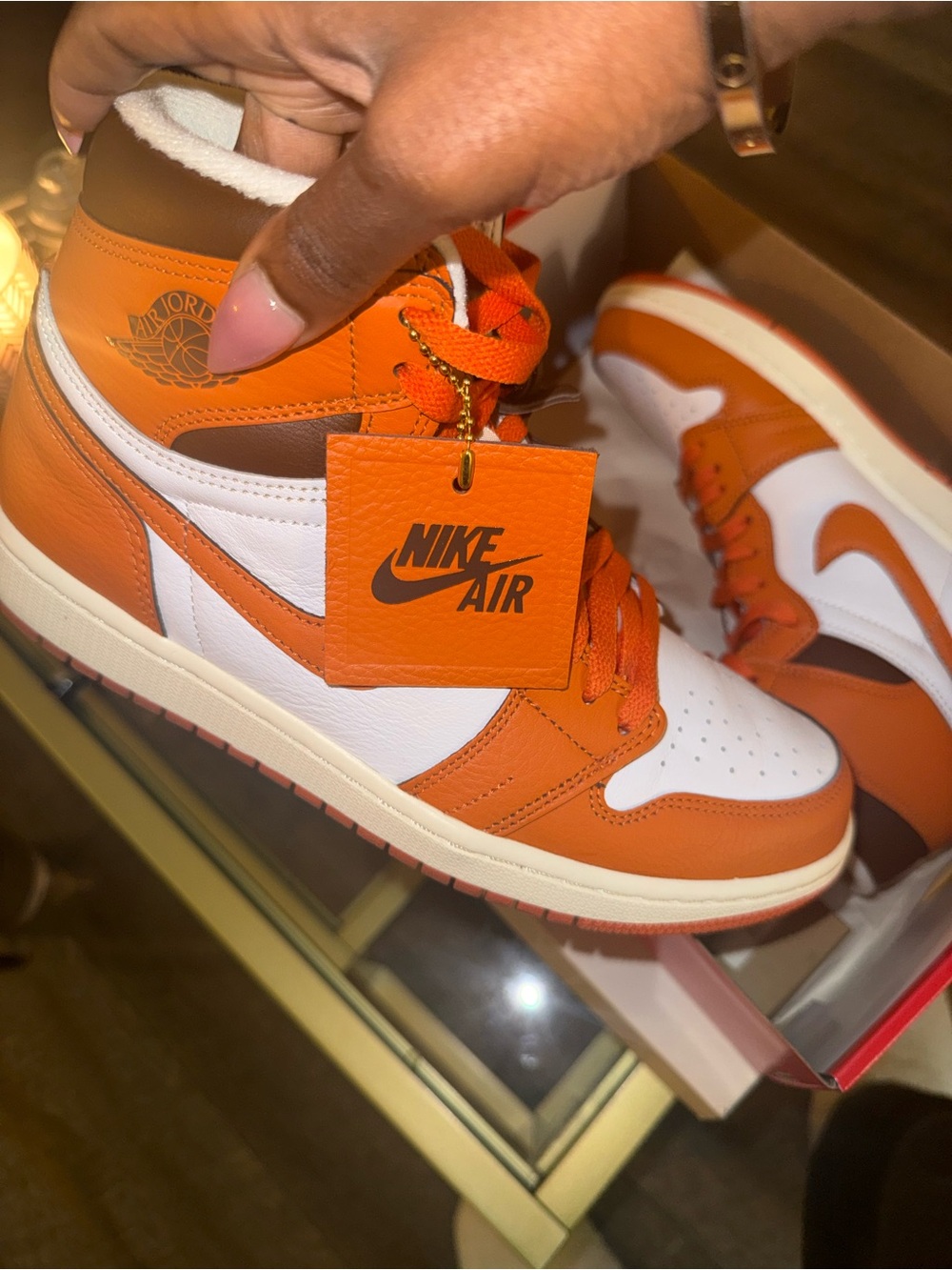 Women’s Air Jordan 1 High OG ‘Starfish’ - Picture 2 of 4